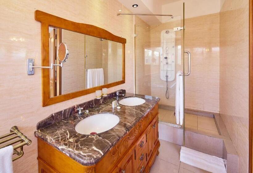 اتاق خانوادگی, Suites Pereybere Inclue Petit Dejeuner