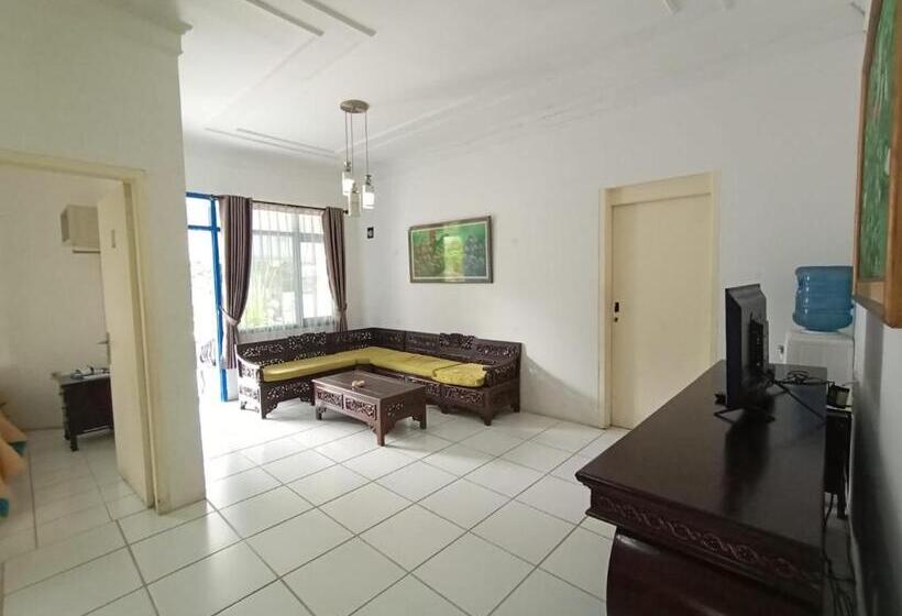 Bahçe Manzaralı Standart Bungalov, Aries Biru Resort