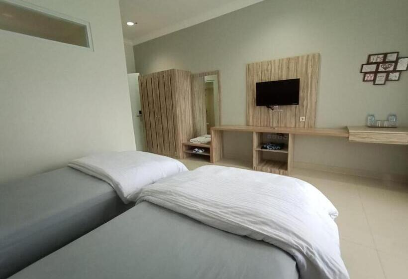 Президентский Люкс, Aries Biru Resort