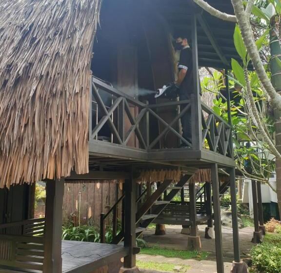 Basic Oda, Aries Biru Resort