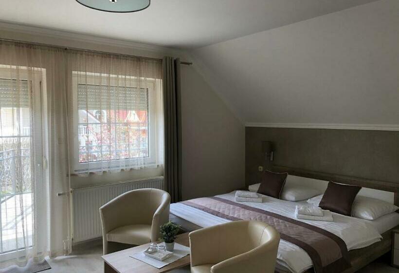 スタンダードルーム, Judit Vendégház