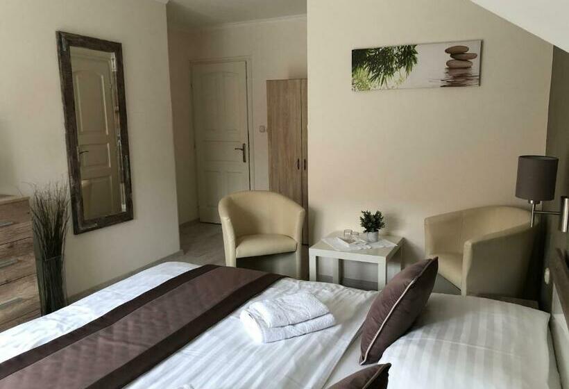 スタンダードルーム, Judit Vendégház