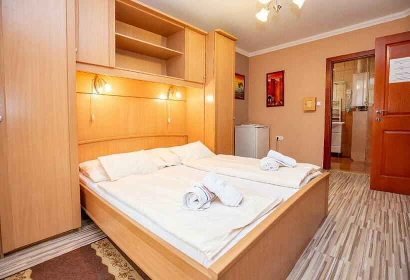 اتاق استاندارد, Major Panzió és étterem