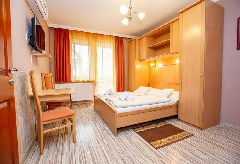 اتاق استاندارد, Major Panzió és étterem