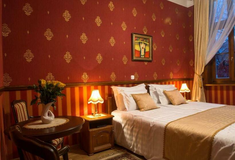 Номер Deluxe, Szekszárd Szálló