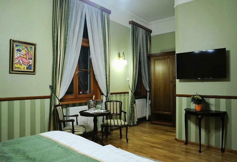 Номер Deluxe, Szekszárd Szálló