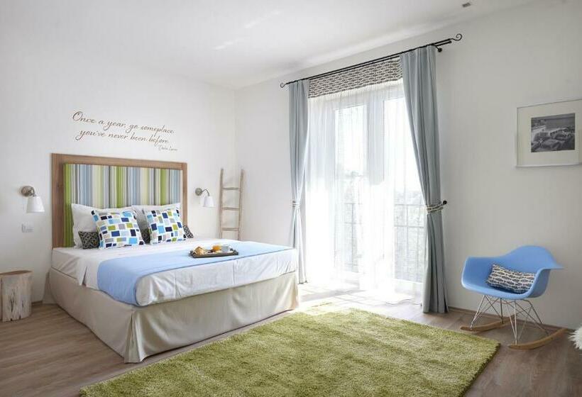 חדר דלוקס עם מרפסת, Villa Millennium