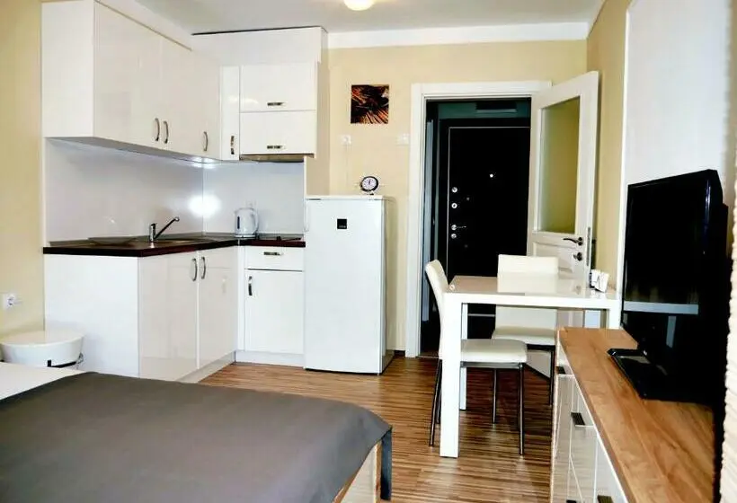 片側に海が見えるデラックスルーム, Apart Hotel Stamopolu Lux с изглед към морето