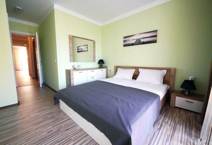 חדר משפחתי צדדי נוף לים, Apart Hotel Stamopolu Lux с изглед към морето