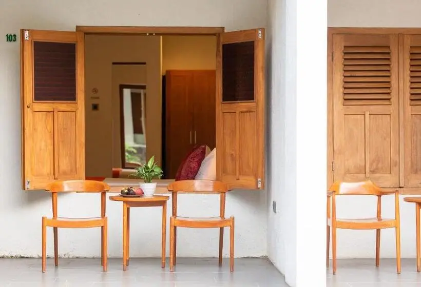Standard Room Pool View, Blambangan