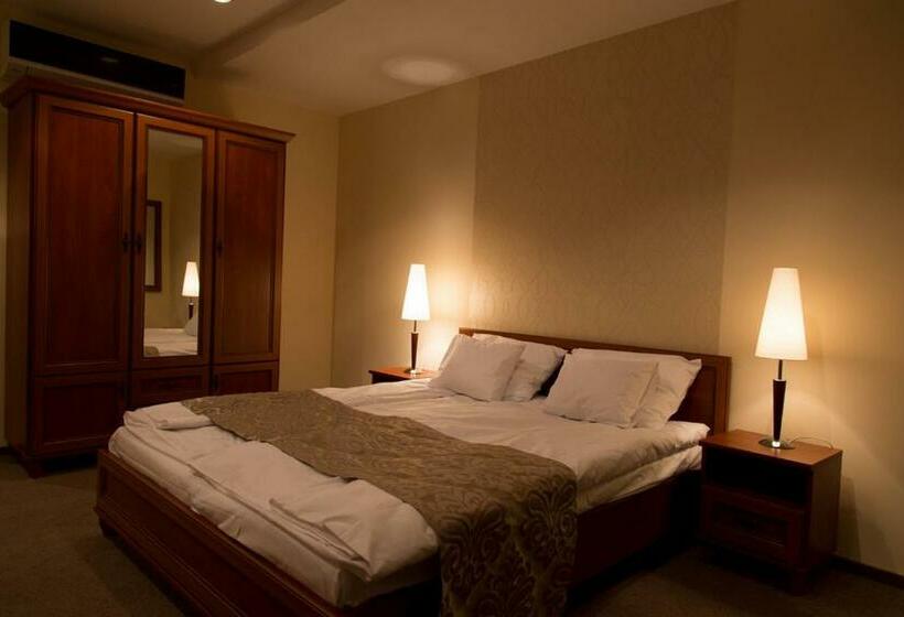 バルコニー付きスタンダードルーム, Brill Orosháza