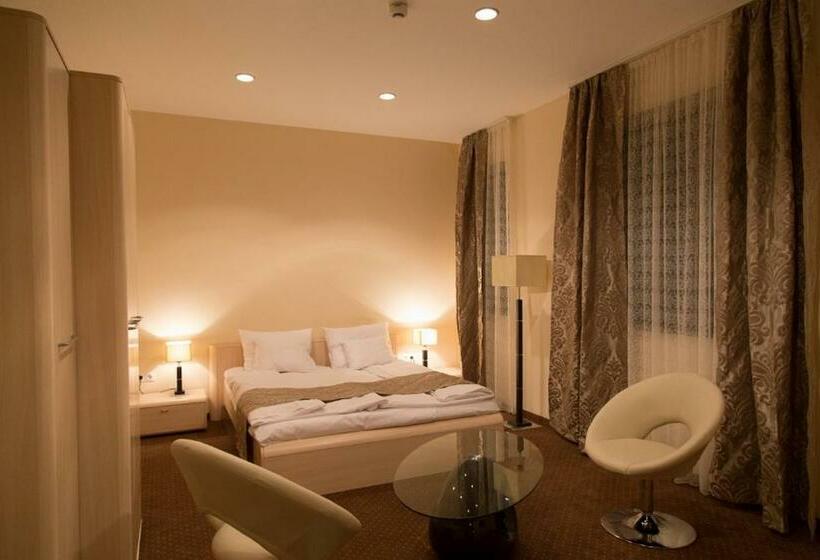 コンフォートルーム, Brill Orosháza