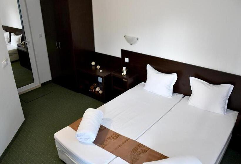 Номер Стандарт, Family нouse  нotel Asai