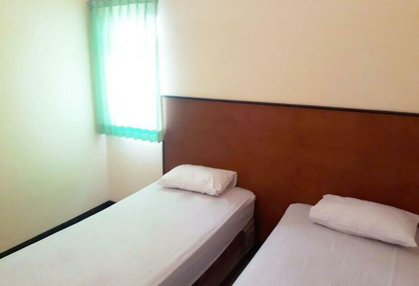 Номер Deluxe, Pelangi Indah