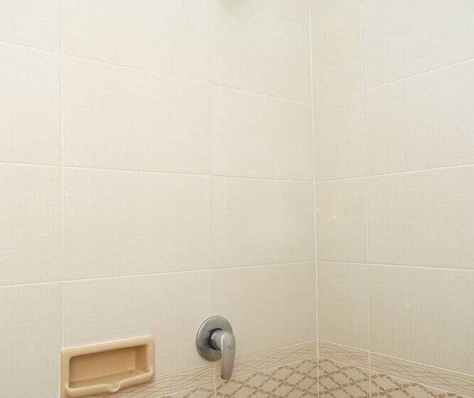 Номер Deluxe, Pelangi Indah