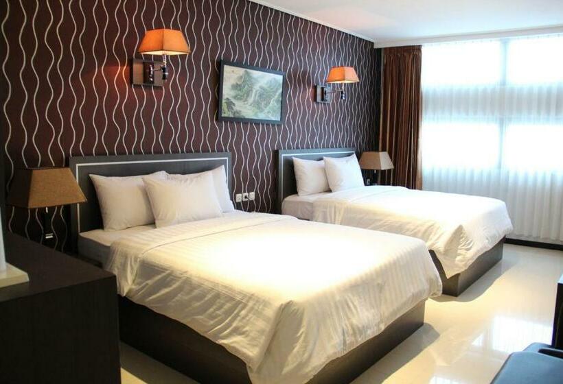 Aile Odası, Victory Bandung