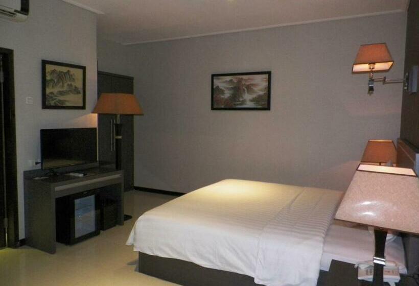 Süit, Victory Bandung