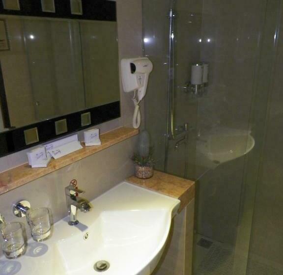 Süit, Victory Bandung