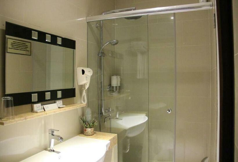 Aile Odası, Victory Bandung