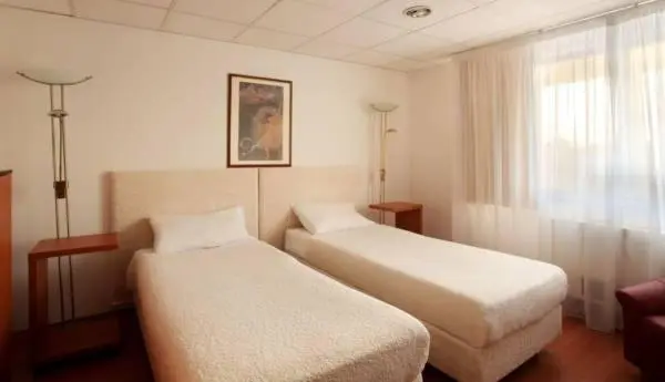 Standard Kolmen Hengen Huone, Sós Motel