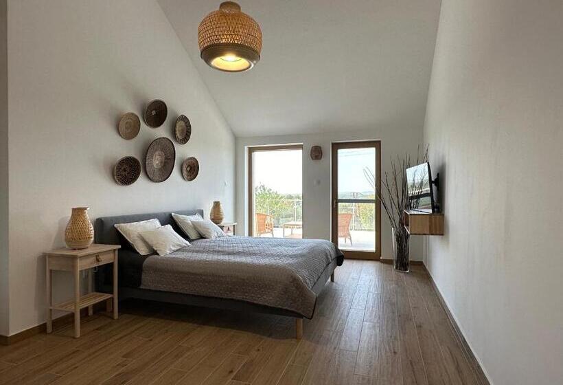 스탠다드 룸 산 전망, Rábai Katalin Borászat és Vendégház