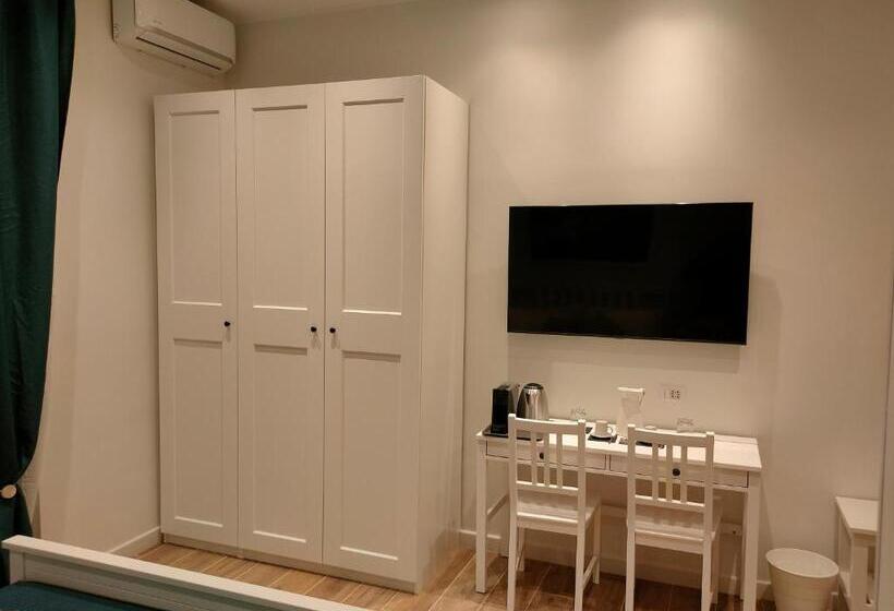 חדר דלוקס, Beplace Holy See