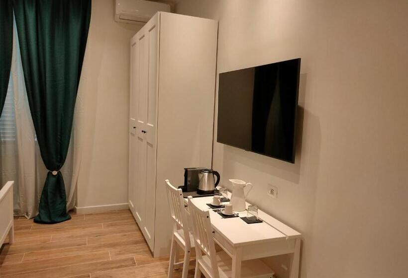 חדר דלוקס, Beplace Holy See