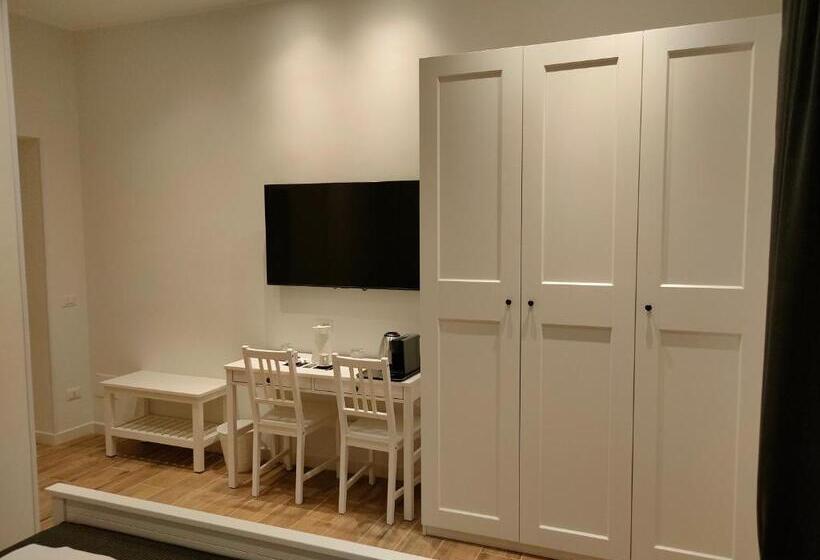 חדר דלוקס, Beplace Holy See