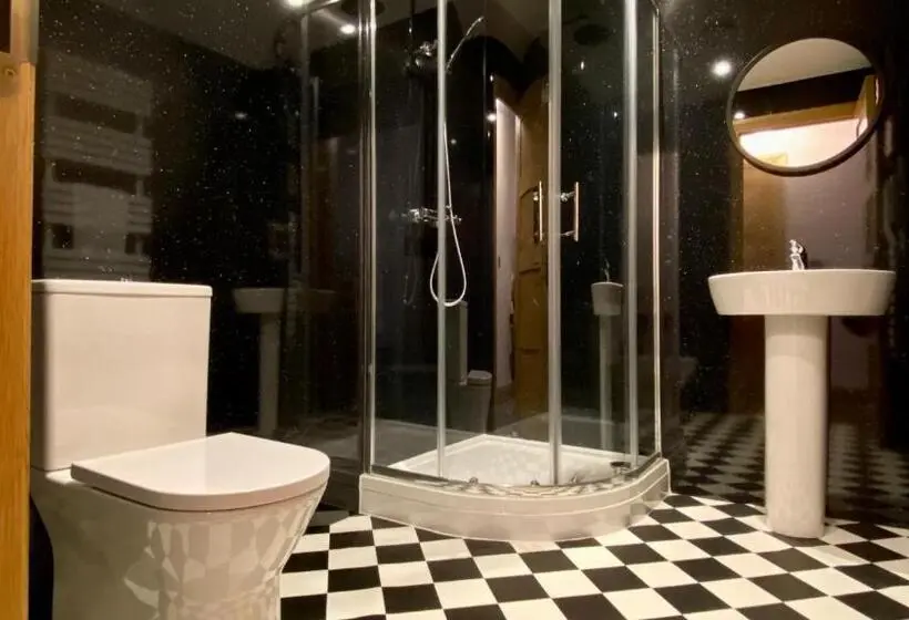 スタンダードルーム, The Bath Rooms