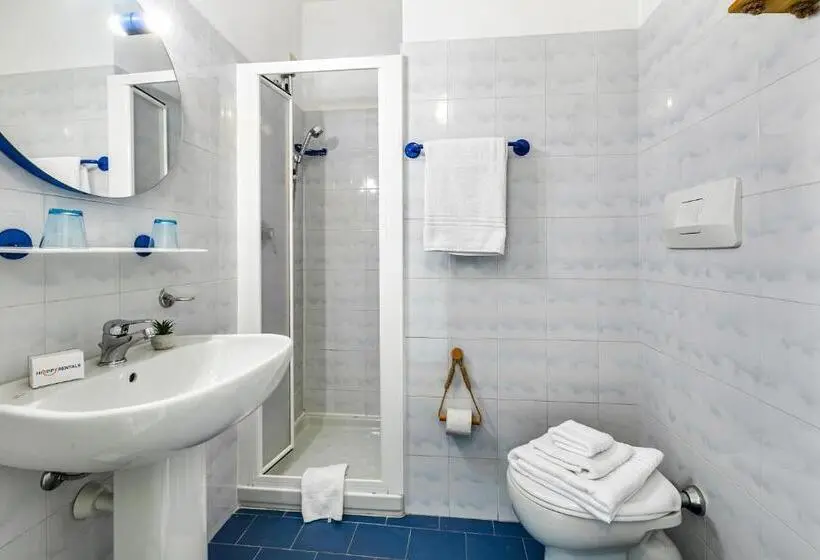 バルコニー付きスタンダードルーム, Bike & Wind Hotel Villa Maria Happy Rentals