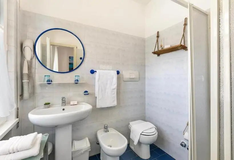 スタンダードトリプルルーム, Bike & Wind Hotel Villa Maria Happy Rentals