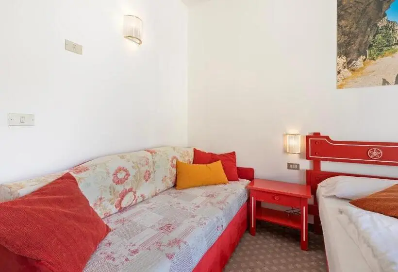 スタンダードトリプルルーム, Bike & Wind Hotel Villa Maria Happy Rentals