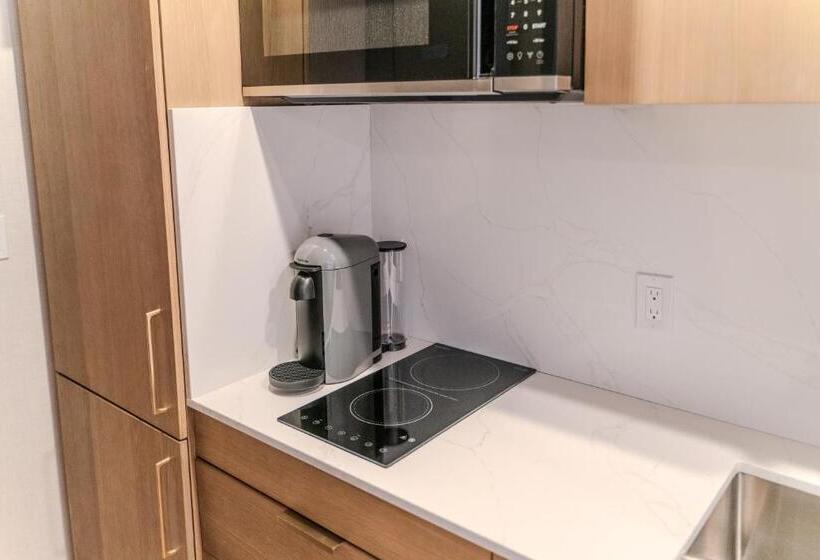 غرفة قياسية سرير كينج, Iris Hotel Boston