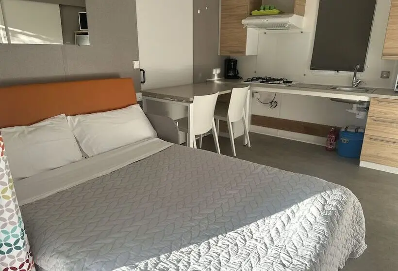 Talo 1 Makuuhuone, Villaggio Edy