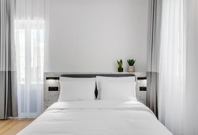 اتاق استاندارد با بالکن, Times Elegant Rooms