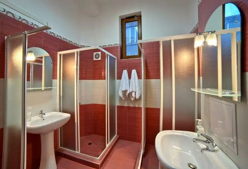 Habitación Estándar Baño Compartido, Guest House 32