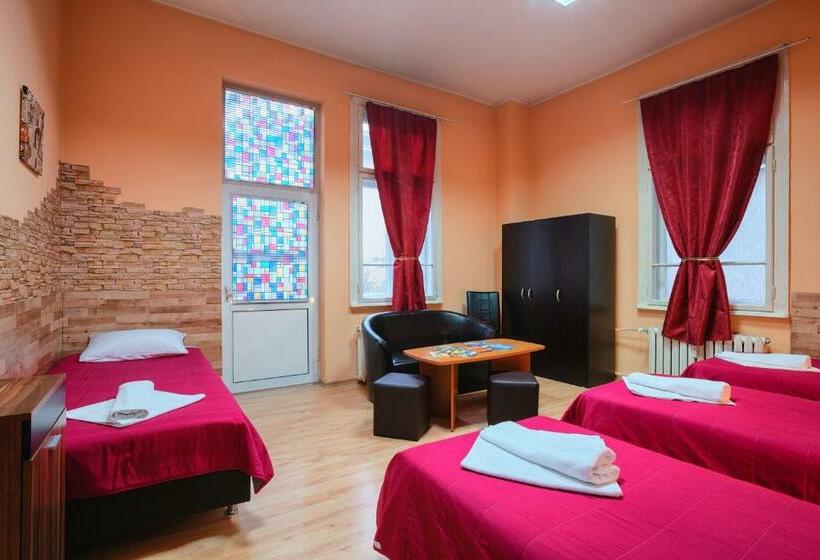 غرفة قياسية ثلاثية حمام مشترك, Guest House 32