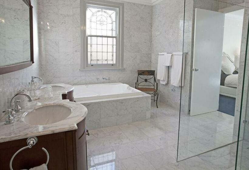 带泳池观景的豪华房, Freeman On Ford