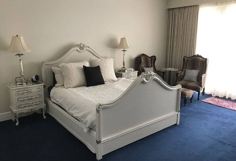 带泳池观景的豪华房, Freeman On Ford