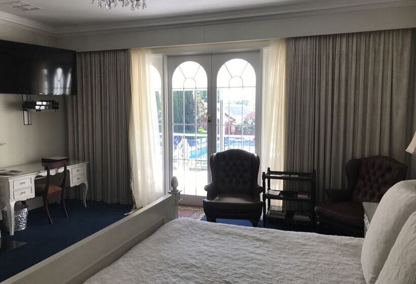 带泳池观景的豪华房, Freeman On Ford