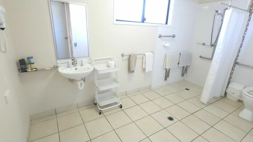 Номер Стандарт Адаптированный для Инвалидов, Charters Towers Motel