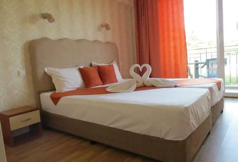 اتاق استاندارد با بالکن, Family Hotel Dayana Beach
