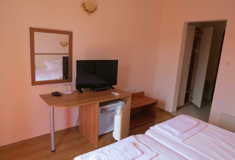 스탠다드 발코니 룸, Family Hotel Dayana Beach