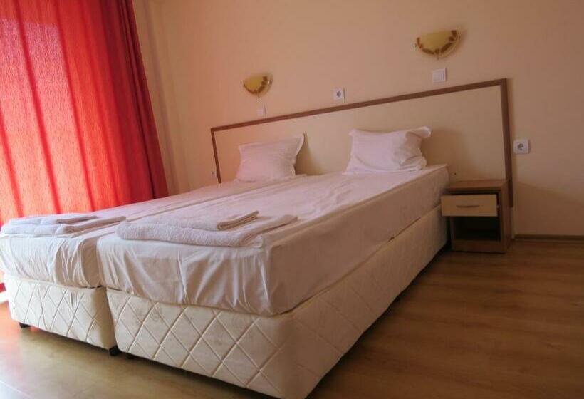 스탠다드 발코니 룸, Family Hotel Dayana Beach