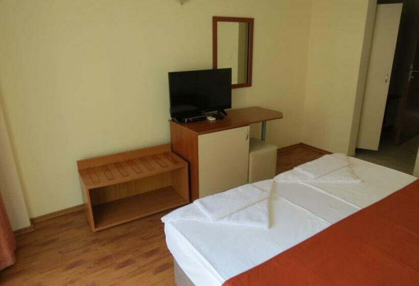 스탠다드 발코니 룸, Family Hotel Dayana Beach