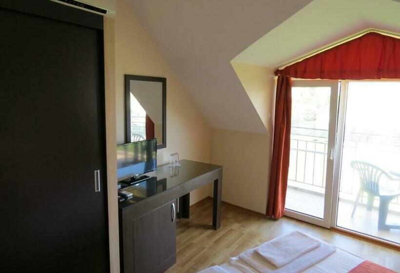 스탠다드 발코니 룸, Family Hotel Dayana Beach