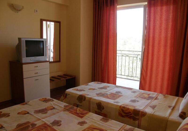 스탠다드 발코니 룸, Family Hotel Dayana Beach