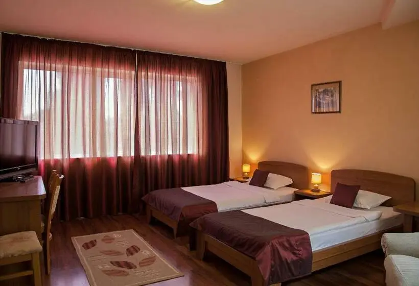 اتاق سوپریور با بالکن, Family Hotel Gerdjika