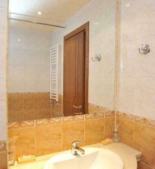 Номер Стандарт Индивидуальный, семеен хотел сокол