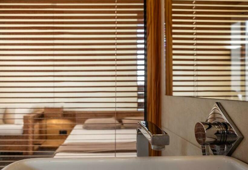 Standardzimmer mit Meerblick & Balkon, Design Hotel Logatero